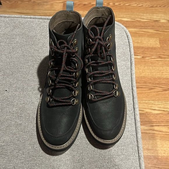 Teva Midform Boot - Picture 5 of 7